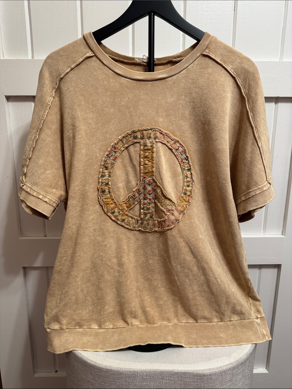 easel Tan Short Sleeve Sweatshirt with Multicolor Peace Appliqué